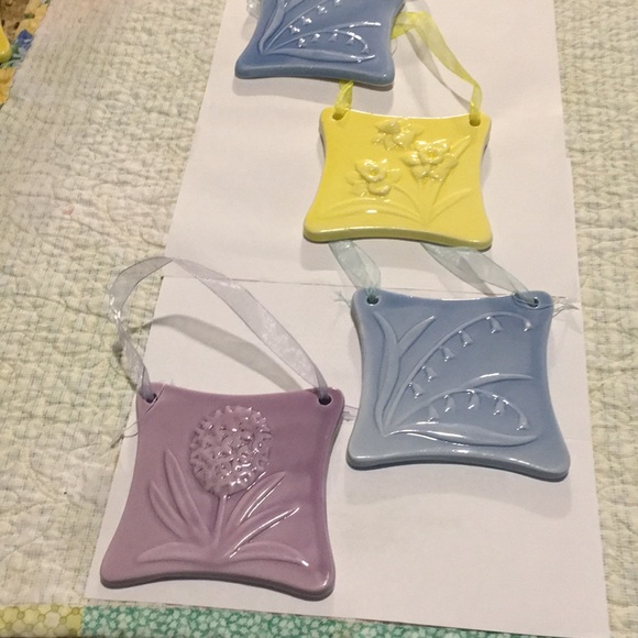 Flower tiles Hanging Decor 4 tiles Purple Blue & yellow Ceramic 5 x 5” Beauties - Picture 3 of 16